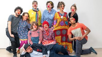 Gruppenbild der freiwilligen Redcross Clowns