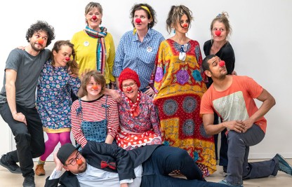 Gruppenbild der freiwilligen Redcross Clowns